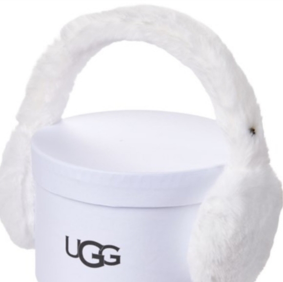 RARE! BNIB! NWT! Ugg Women's Earmuff Sheepskin Waterproof White - Picture 5 of 15